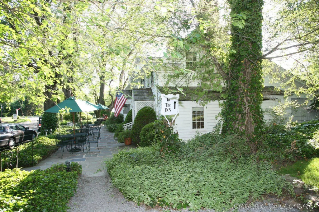 Three Village Inn