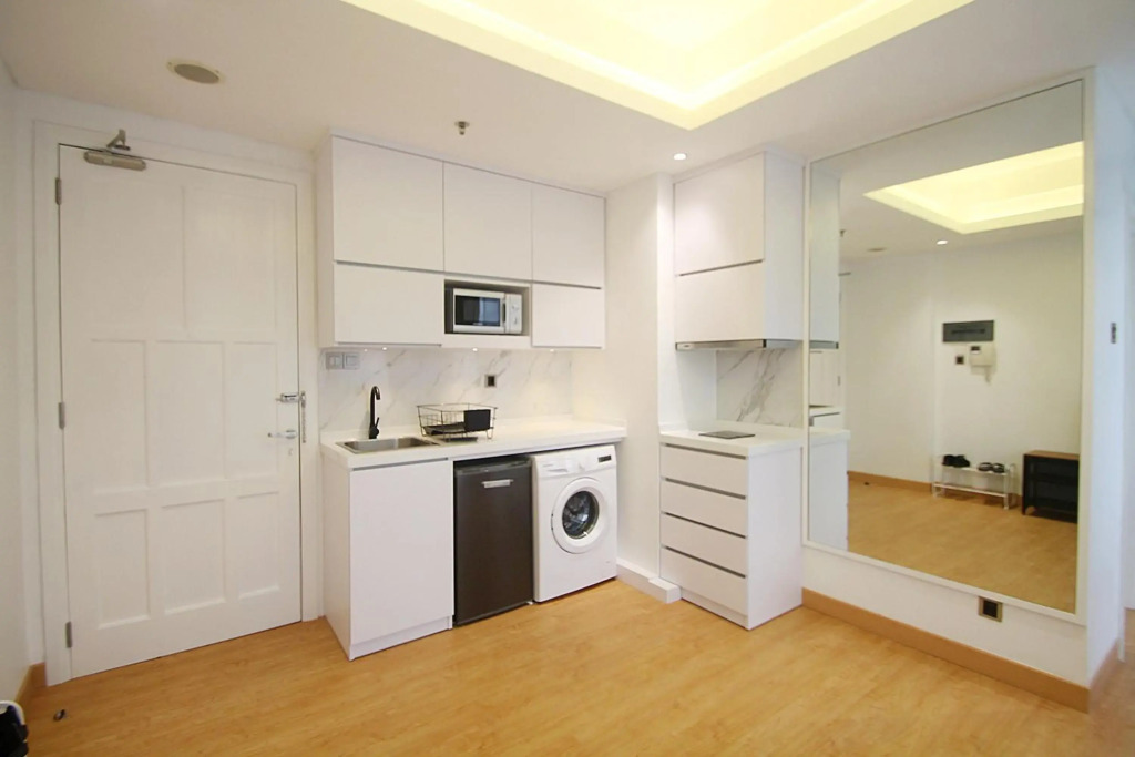 Apartemen 1 at Cik Ditiro by Aparian