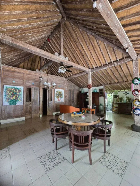Eyang Residence Limasan Kebon Dalem