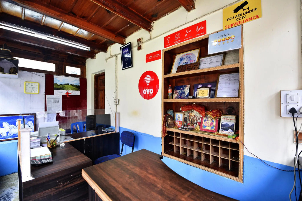 Hotel Thakur