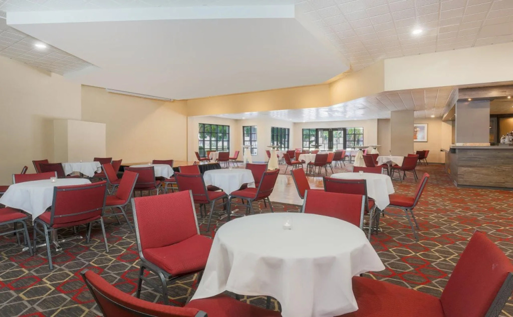 Four Points by Sheraton San Diego