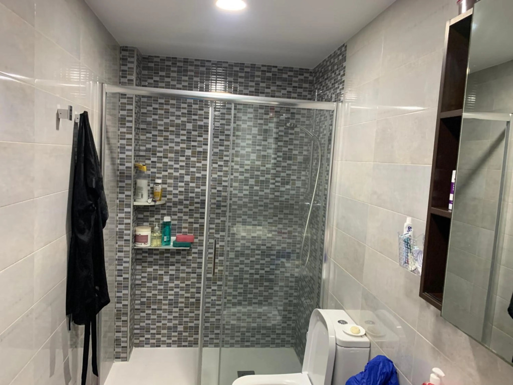 Habitación con cama doble, piso compartido en Avenida Blasco Ibáñez