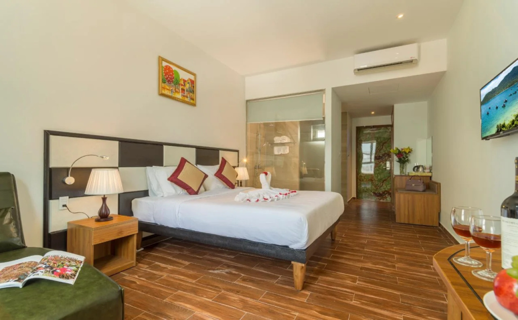 Palm Beach Hotel