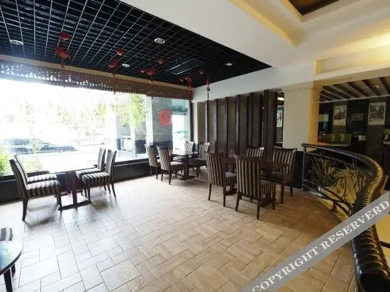 Qingzhu Tianmuhu Hotel (Shanghai Putuo Fengqiao Road Subway Station)