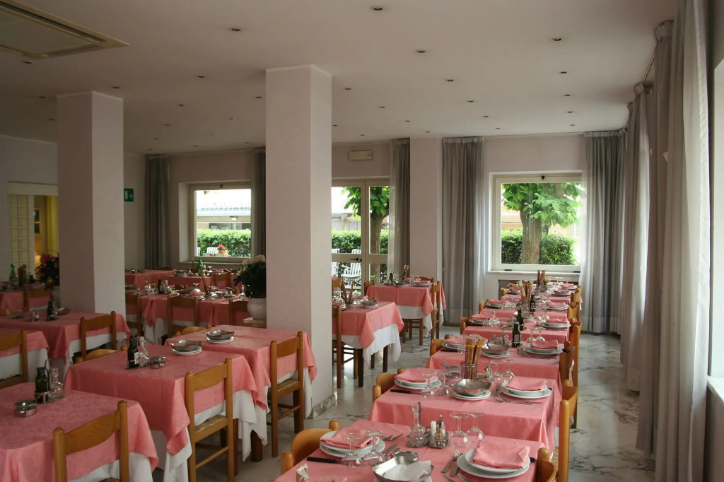 Hotel Elena