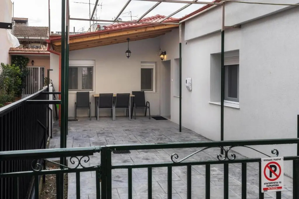Newly built detached house with parking