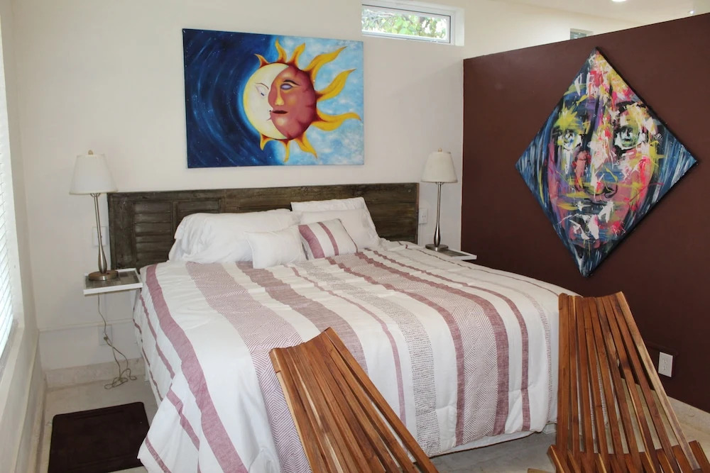 Door54 Guest Suites