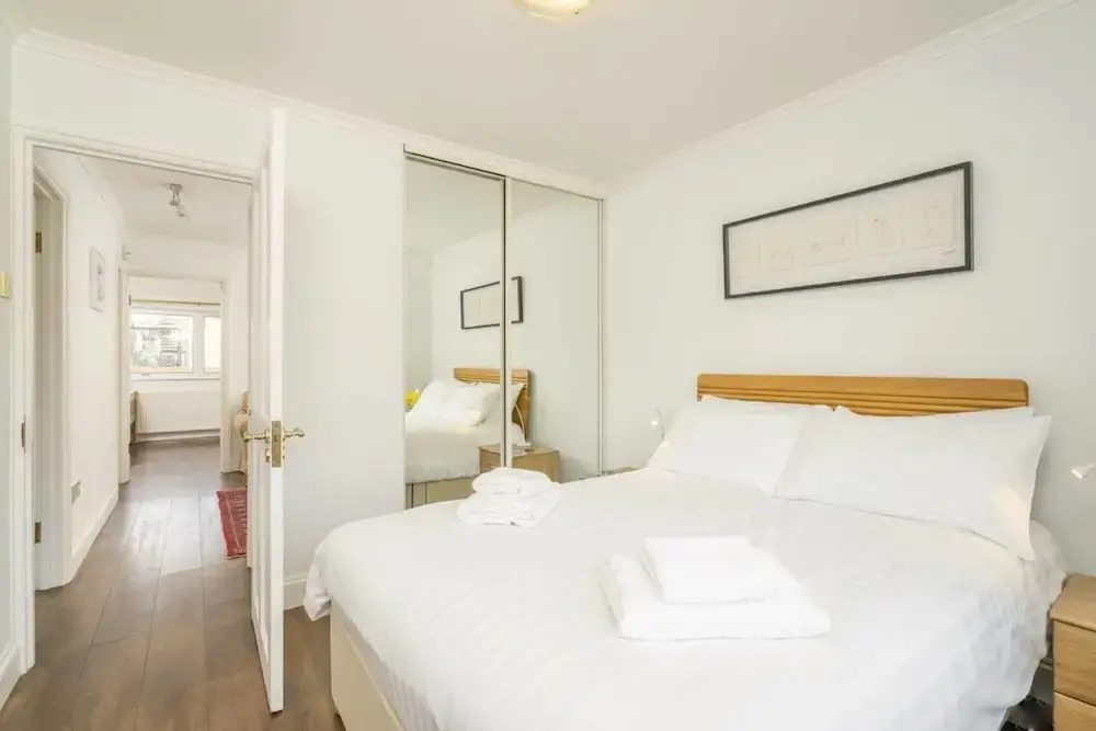 Adorable 3 bed Apartment in Bayswater