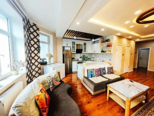 Top Hostel and Tours