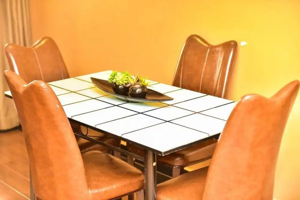 Four Vins Hotel & Apartments