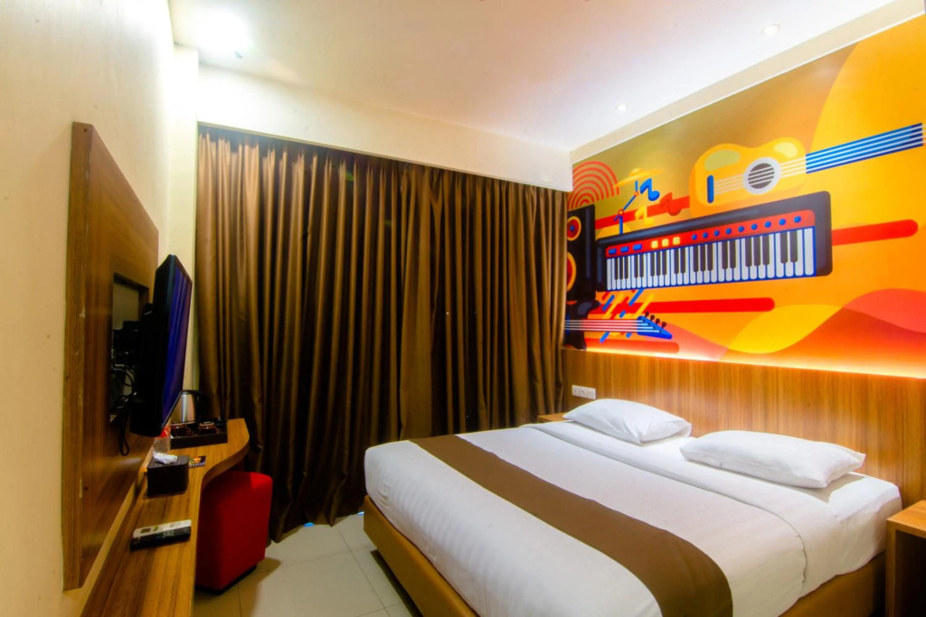 Front One Hotel Purwodadi