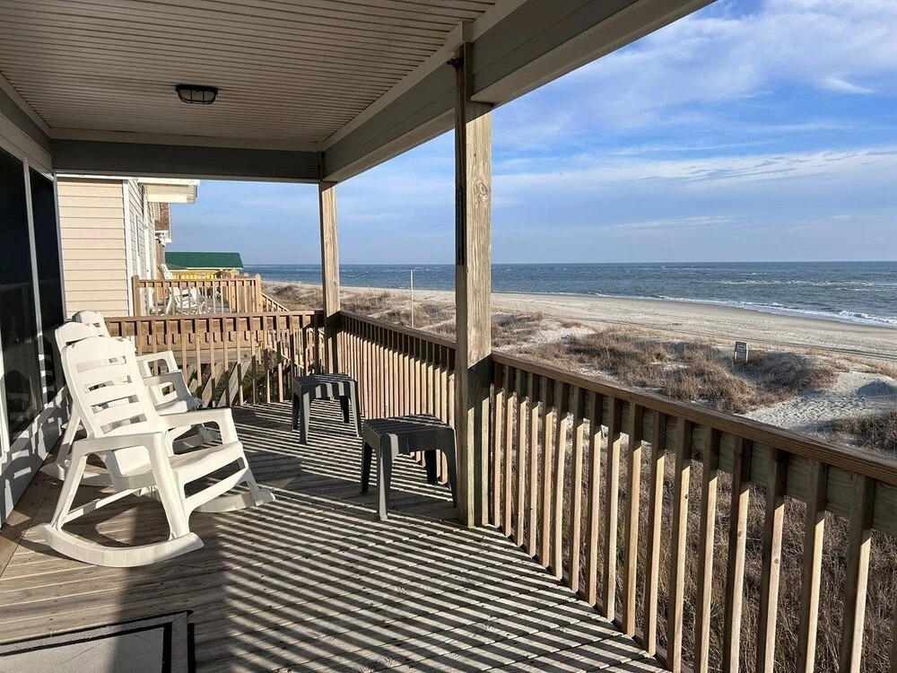Sea It All 2 Bedroom Home by RedAwning