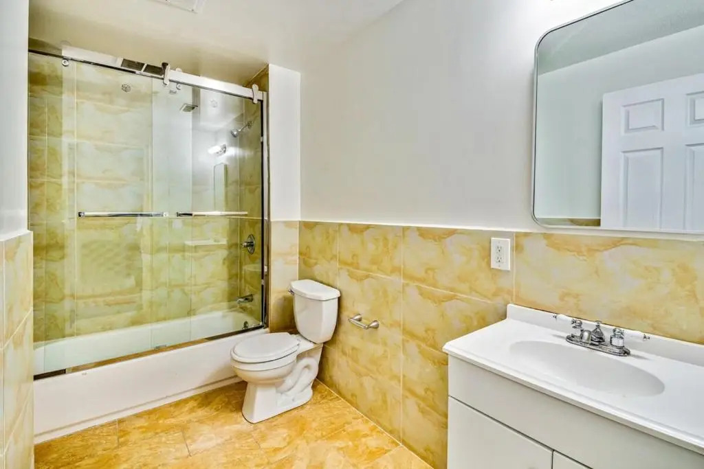 Be My Guest, Gorgeous 2BD Next to Reading Terminal