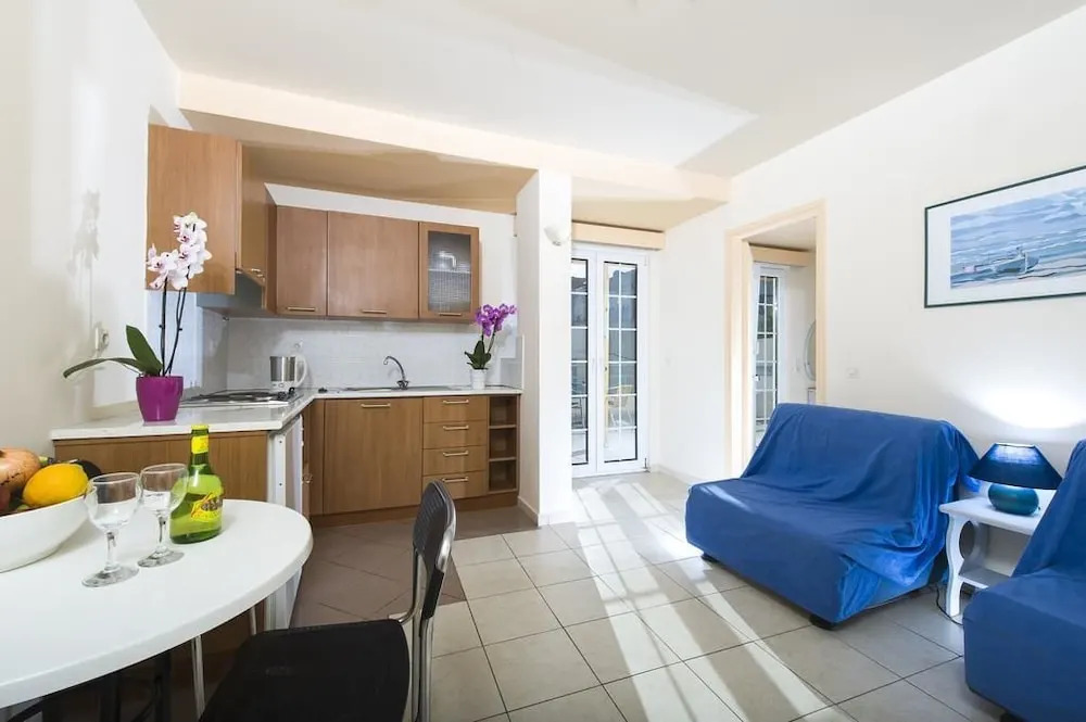 Creta Hotel