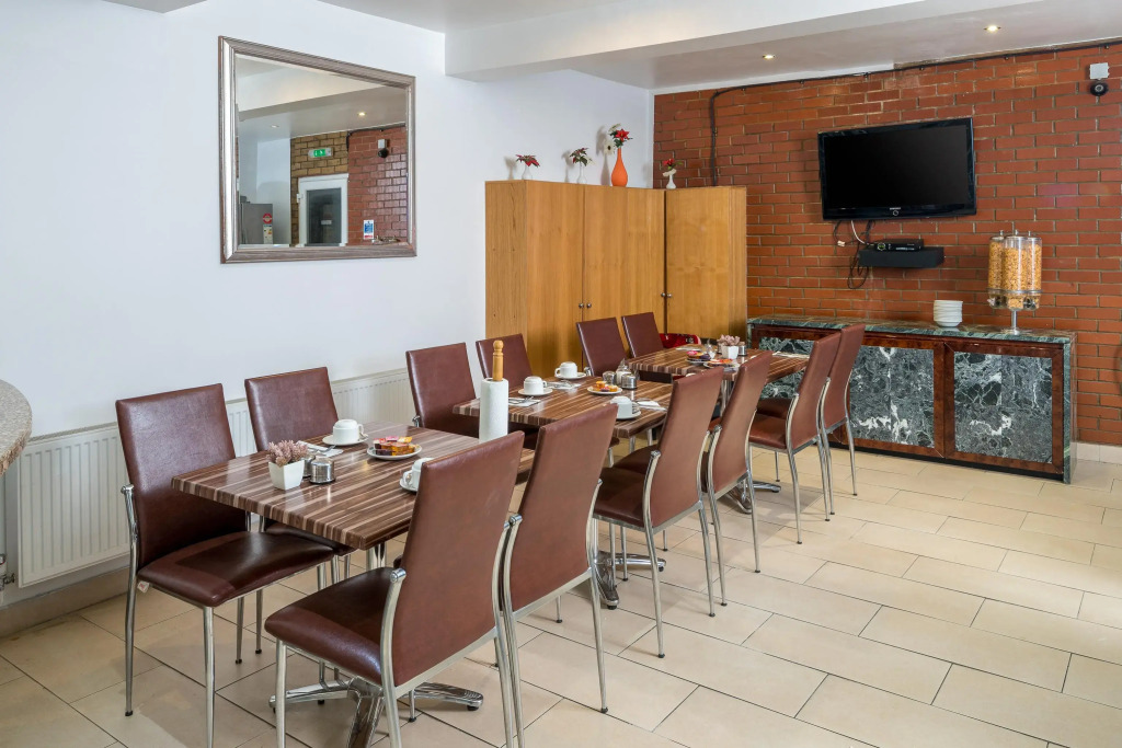 Abbey Hotel, London Shepherds Bush
