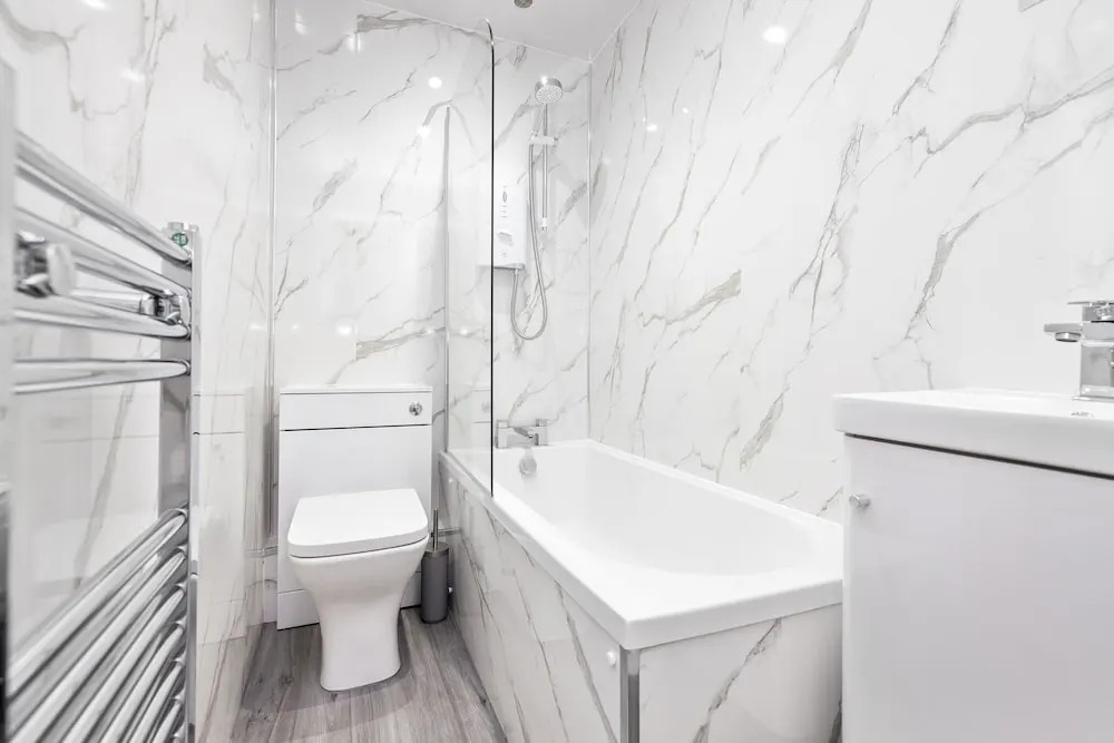 JOIVY Charming 2-Bed Flat Near City Centre W/ Desk