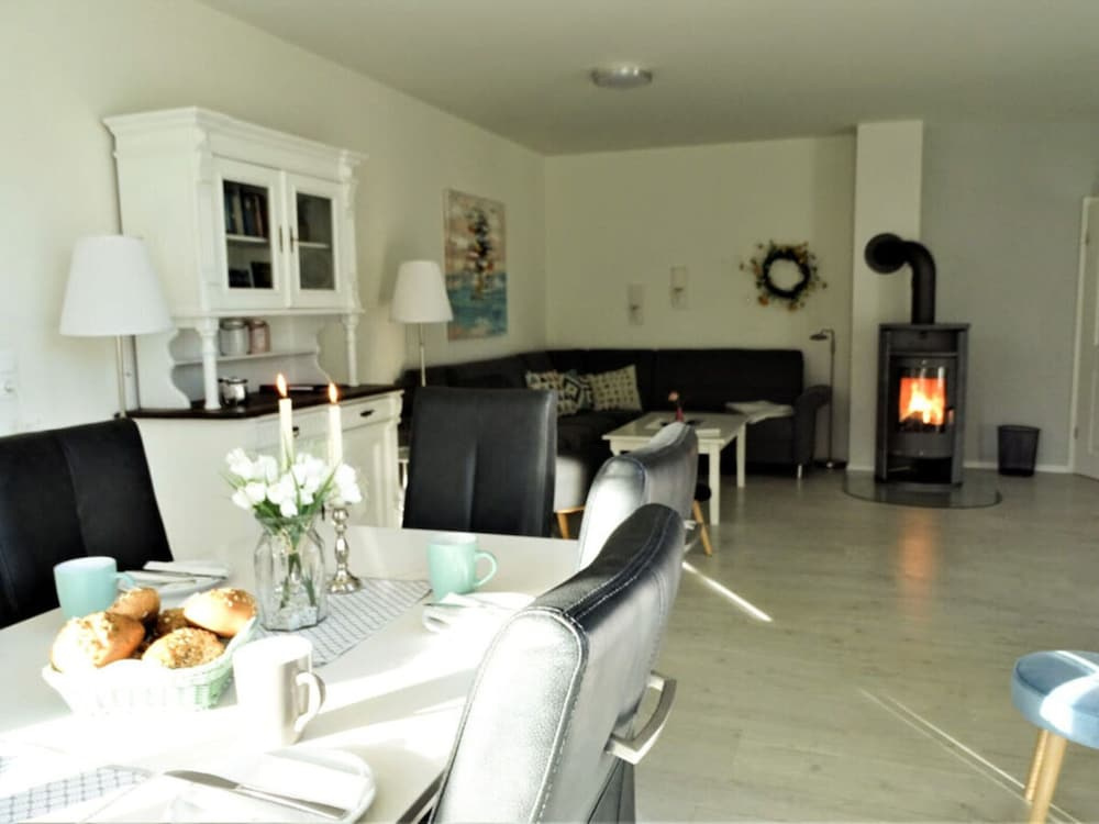 Diekkier Modern Retreat(Please Contact The Property 7 Days In Advance)