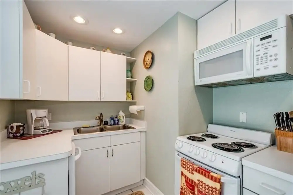 Anchor Inn - Unit 3 2 Bedroom Apts