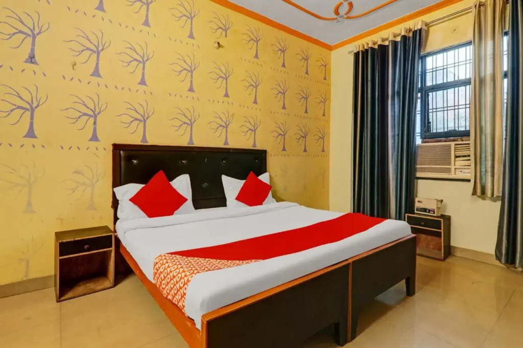 OYO Flagship 80553 Shubhangi Palace