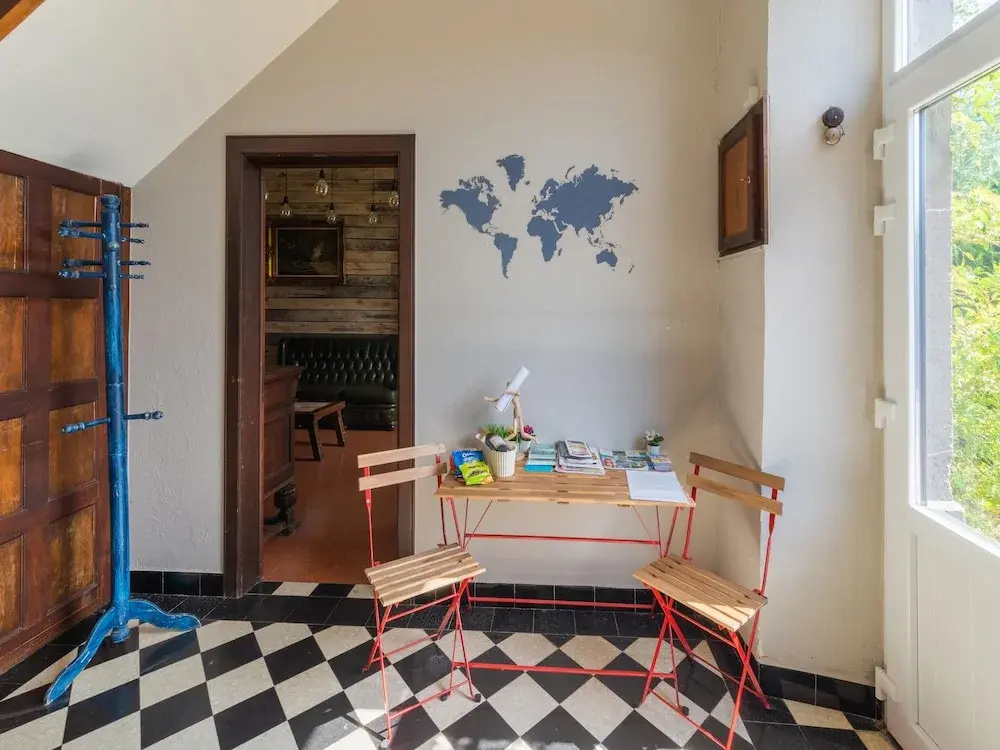 Elegant Home in Bievre With Garden