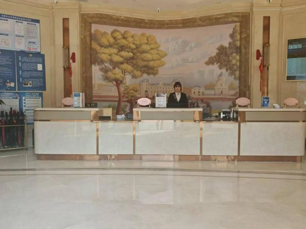 Vienna Hotel (Daojiao Store)