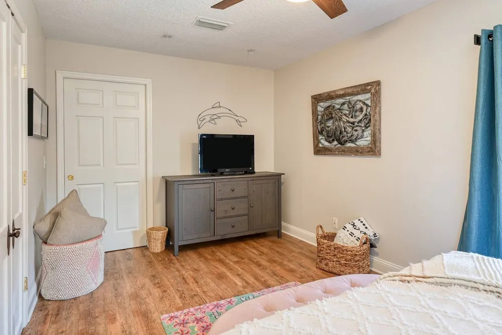 Butler Beach Bungalow