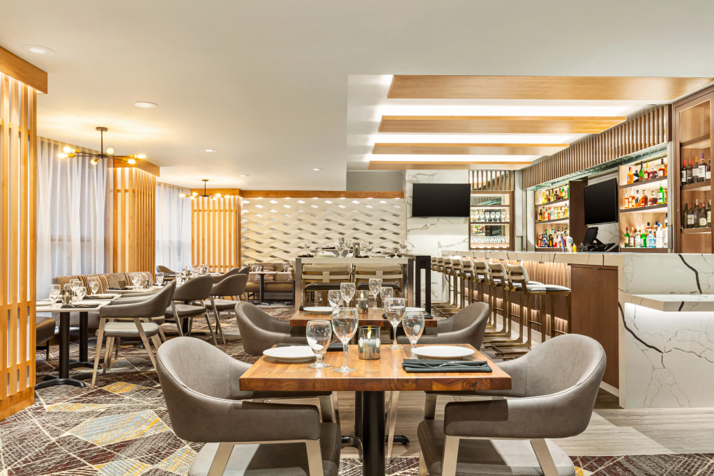 Crowne Plaza Seattle - No Resort Fee - Newly Renovated IHG Hotel