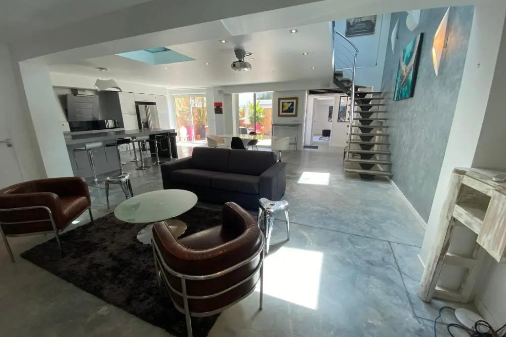 Loft 9 - 180 m2 loft in 5 min from the beach - 3 bedroom - Parking