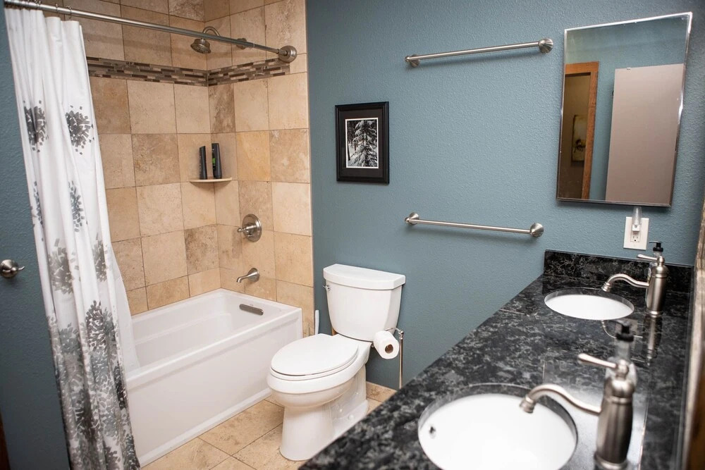 1221 Keystone Gulch 3 Bedroom Condo by RedAwning