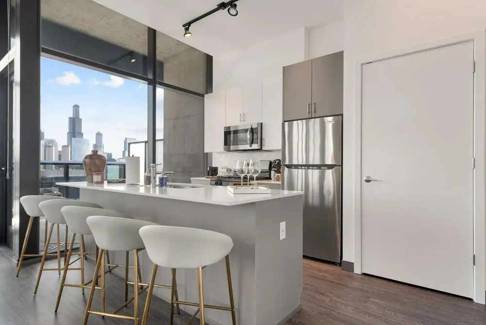 Cloud9 2x1 Apartments Fulton Market The Pop