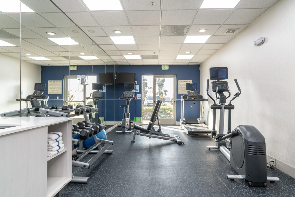Holiday Inn Express Hotel & Suites San Diego Otay Mesa by IHG