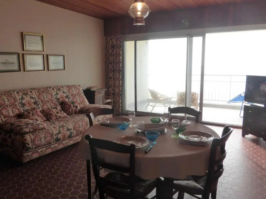 Appartement Saint-Gilles-Croix-de-Vie, 1 pièce, 4 personnes - FR-1-224-775