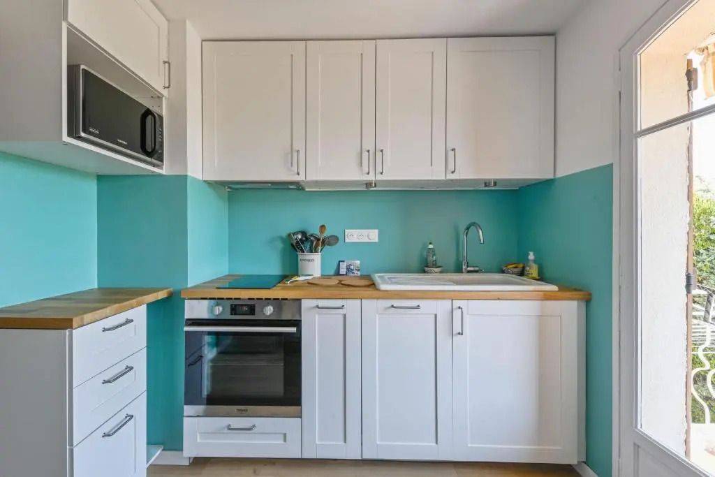 Beautiful flat at 10 min walk from the beach in Saint-Cyr-sur-Mer - Welkeys