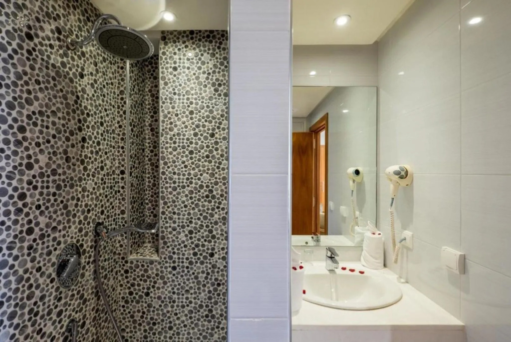 Курортный отель Ayoub Spa