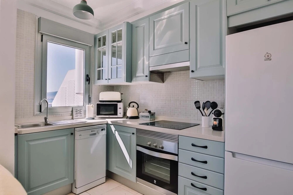 Modern & Chic Loft Apt. *Terrace *BBQ *Parking