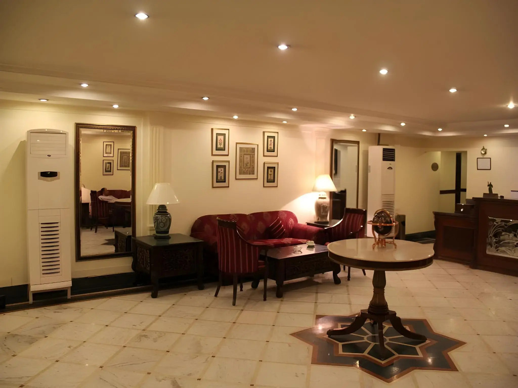 Qutub Residency
