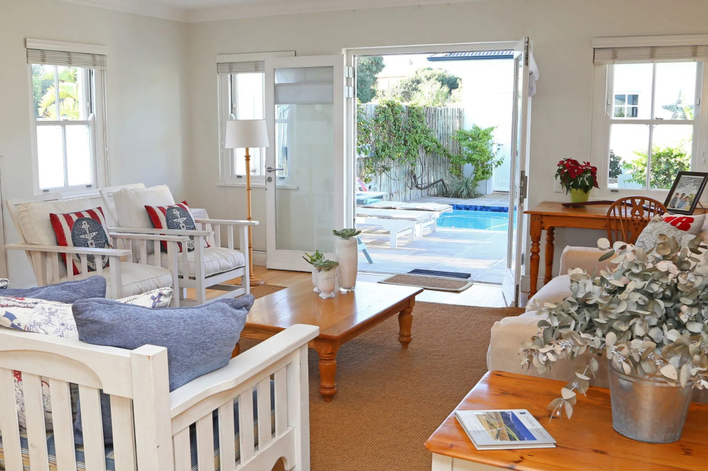 Shores Edge Luxury Oceanfront Home