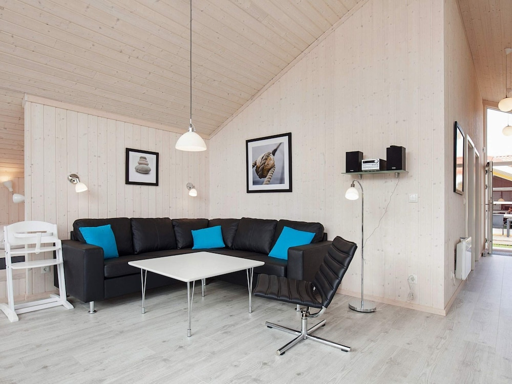 Modern Villa with Sauna near Beaches
