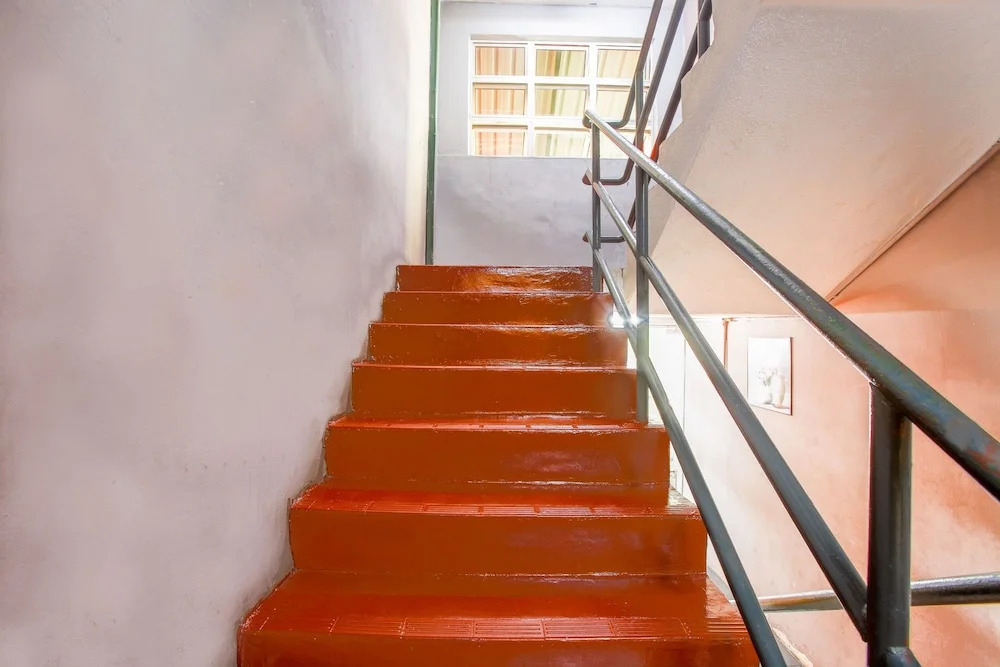 Musafir Transit Hotel by OYO Rooms
