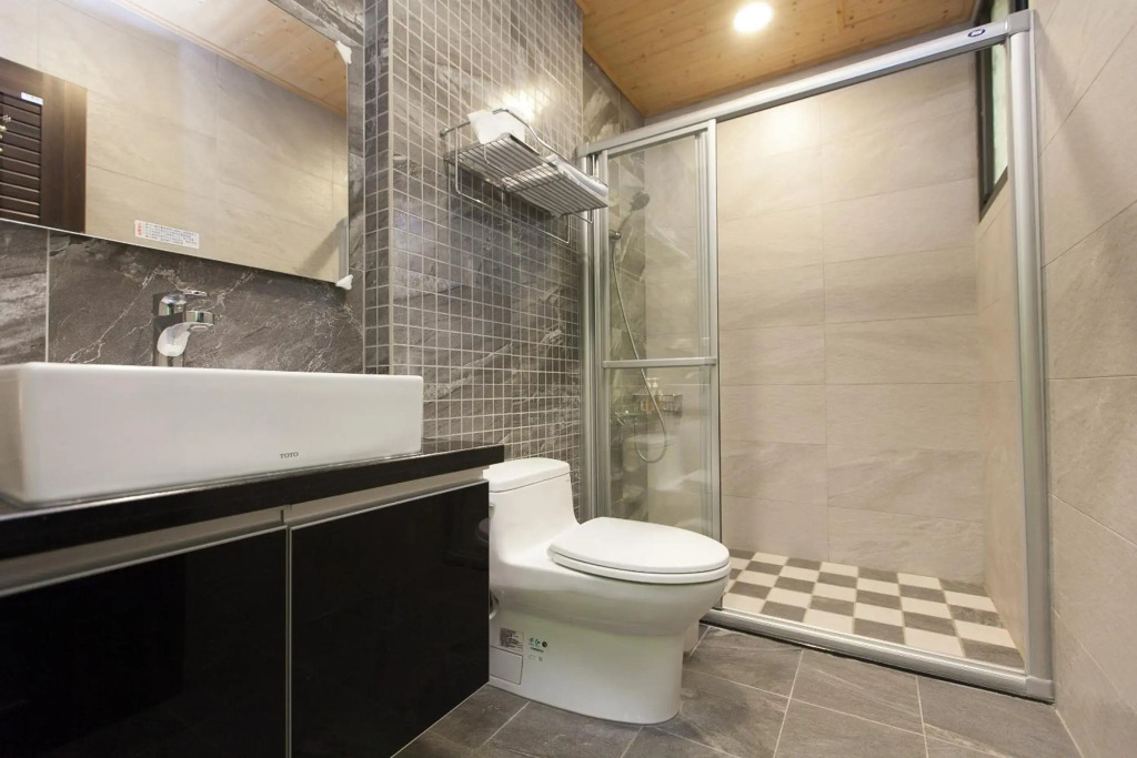 Iris Guest House
