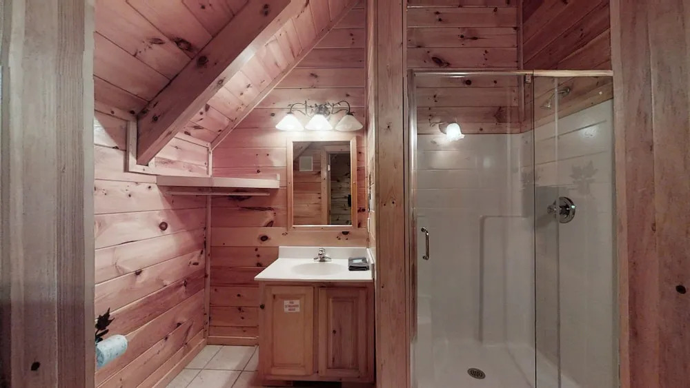 Close To Heaven 2 Bedroom Cabin
