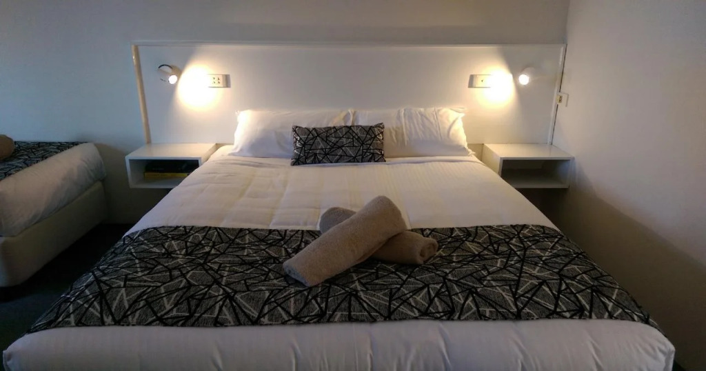Rosebourne Gardens Motel
