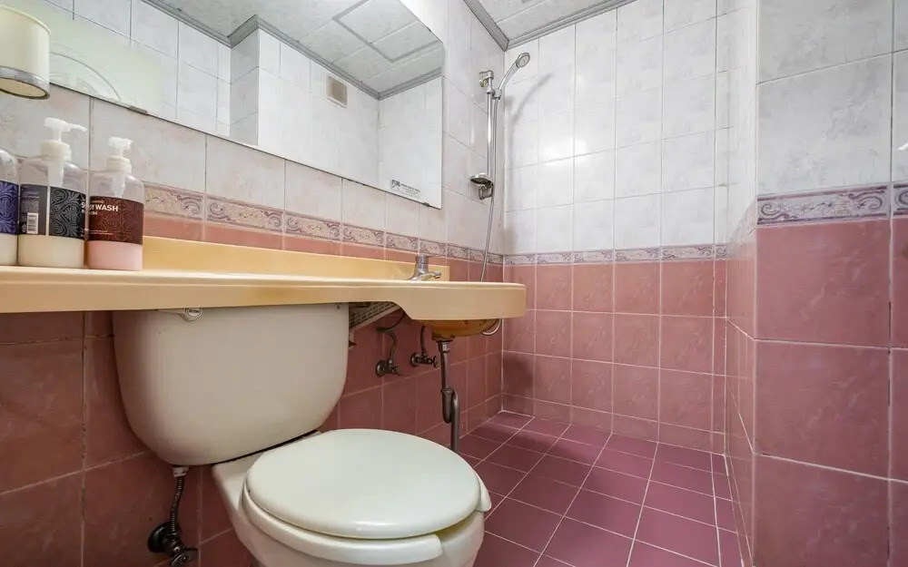 Hoengseong New World Motel