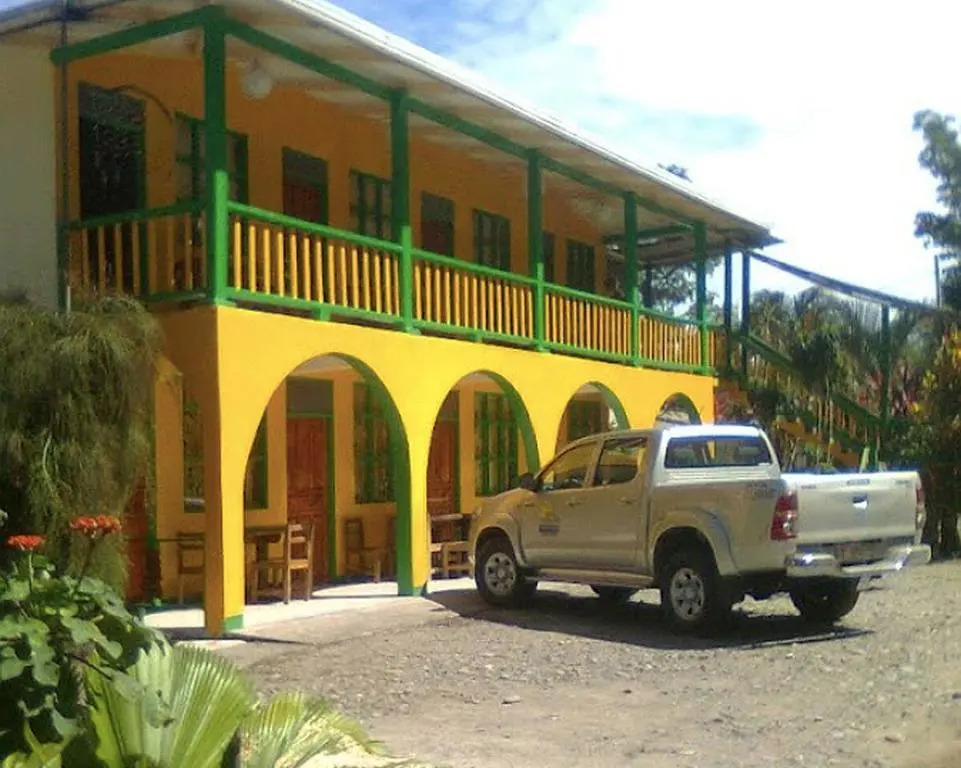 Cabinas Manzanillo Caribe