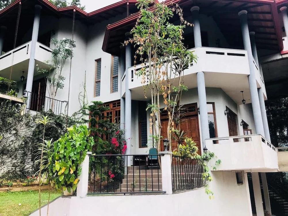 Villa Familia