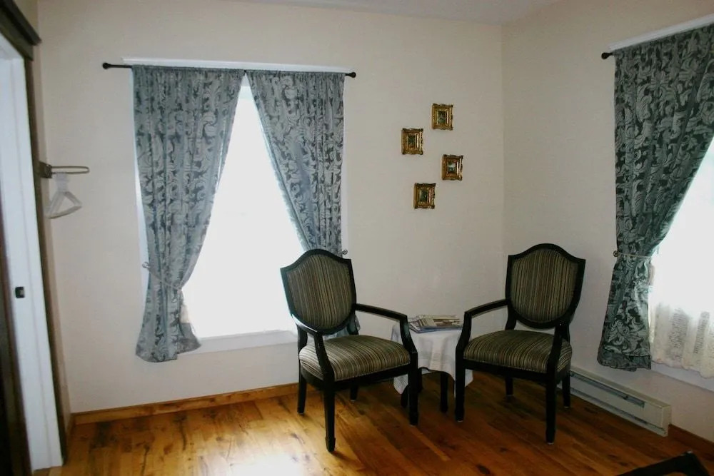 The Rose Petal Inn