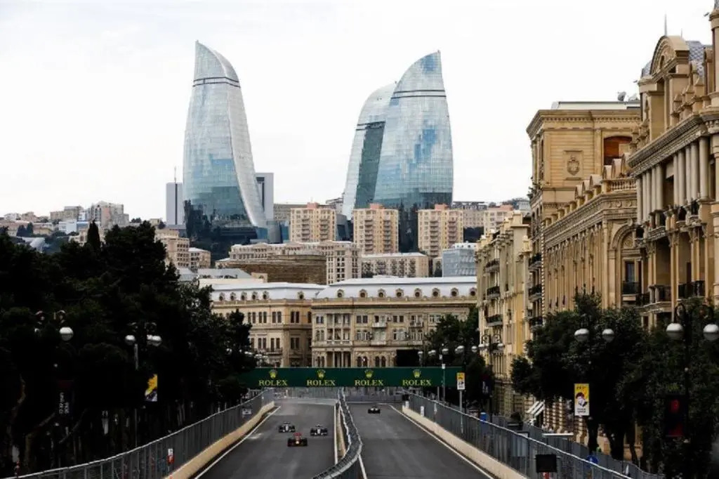 Отель City Walls