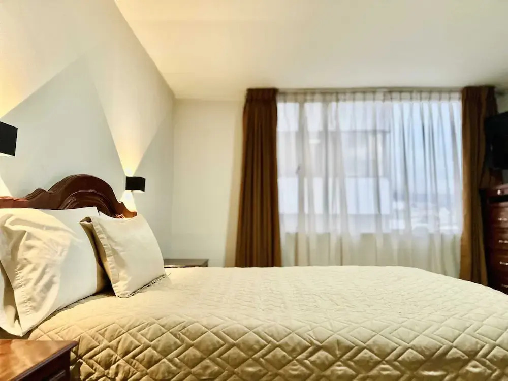 Hotel Tiwintza Internacional