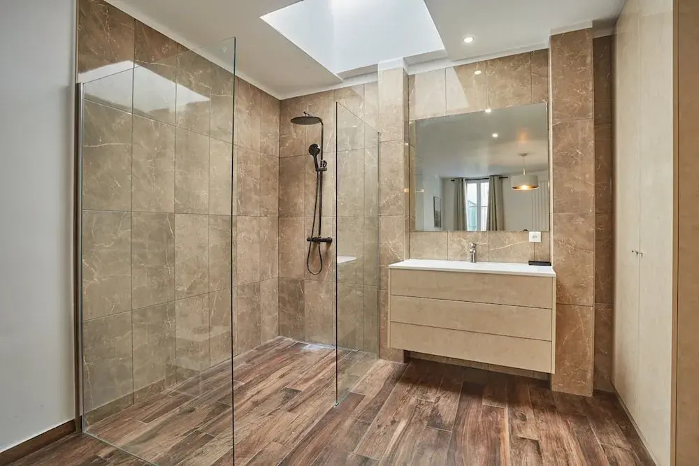 Superb Apartment Center of Paris-montmartre
