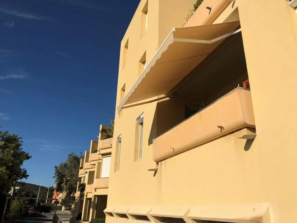 Appartement Bormes-les-Mimosas, 3 pièces, 4 personnes - FR-1-610-37